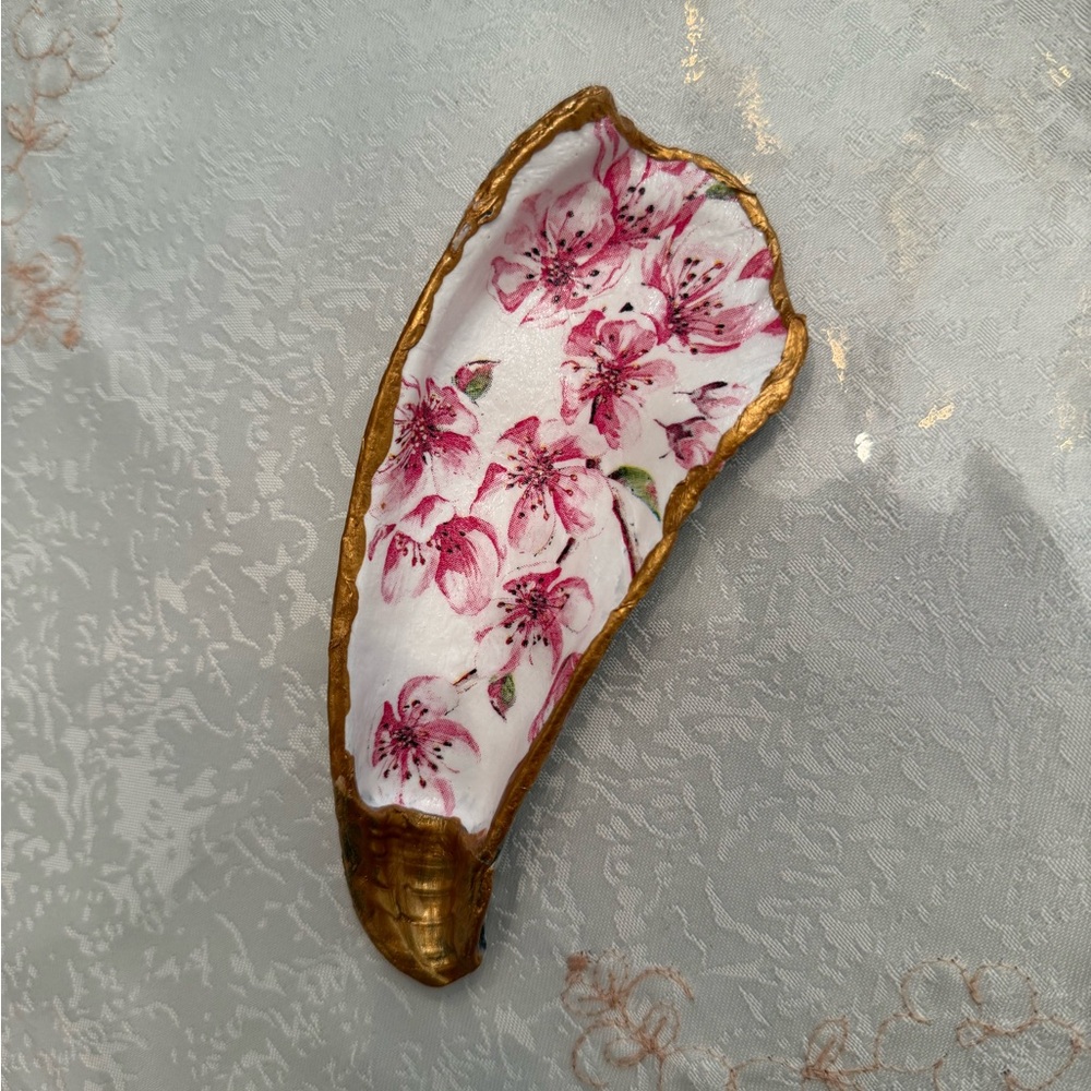 Floral Oyster Shell Trinket Dish